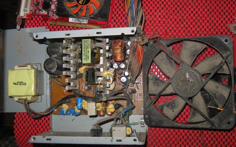 вздувание конденсатора в блоке питания