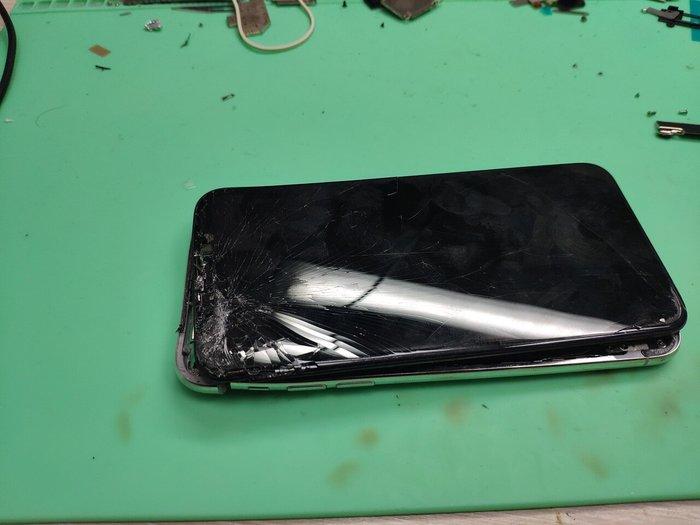 Восстановление разбитого iPhone X