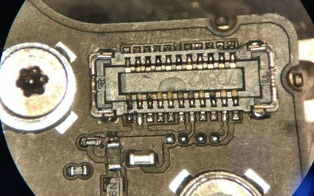 Свеженький Pro Retina 15 TouchBar Mid 2017 после кваса