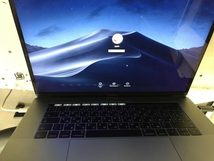 Свеженький Pro Retina 15 TouchBar Mid 2017 после кваса