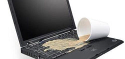 залитый водой ноутбук