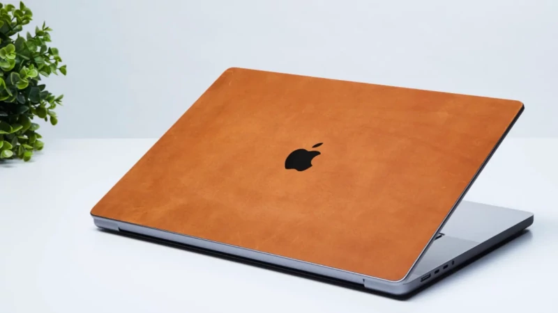 macbook в коже